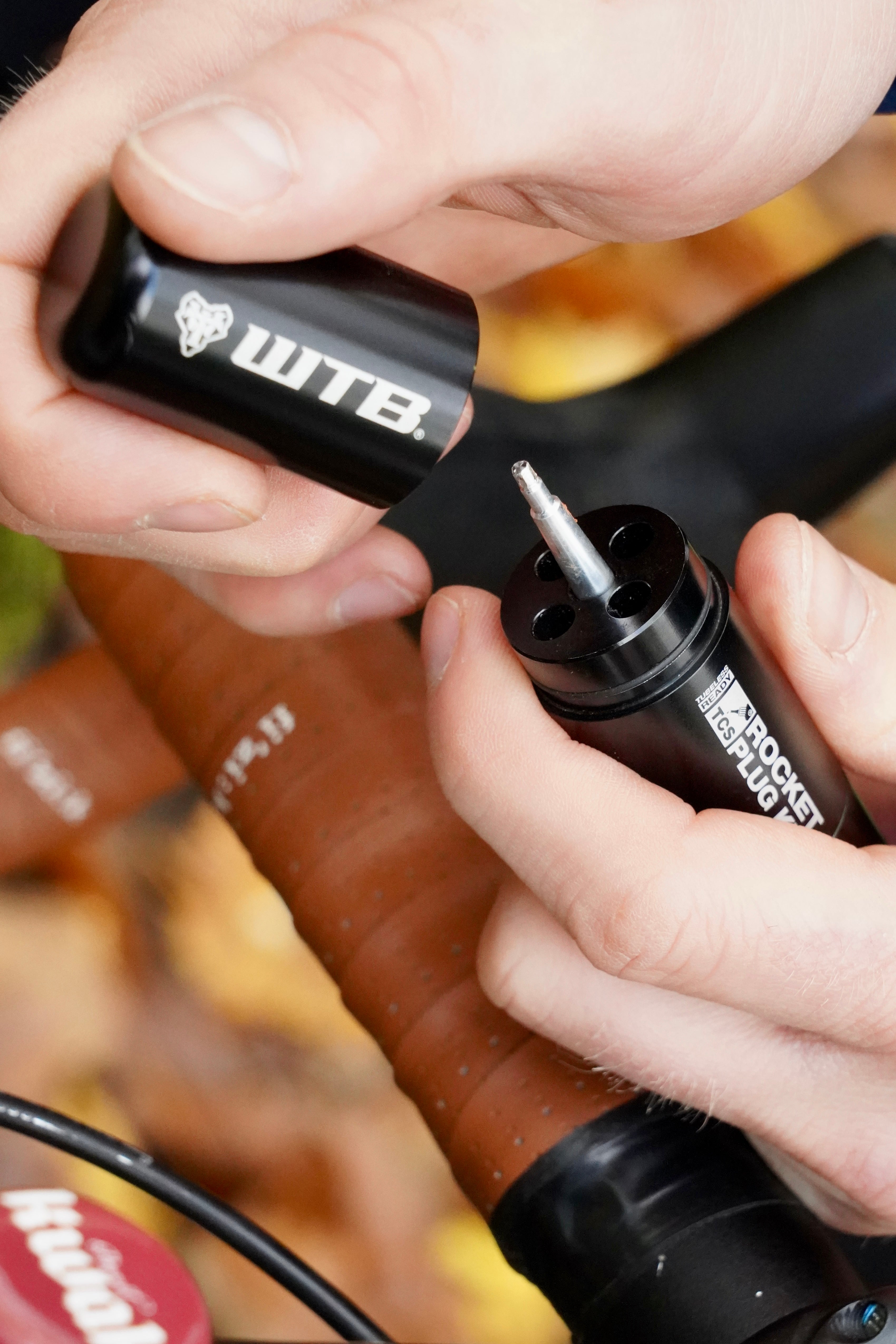 How to Plug a Puncture on a Tubeless Bicycle Tire