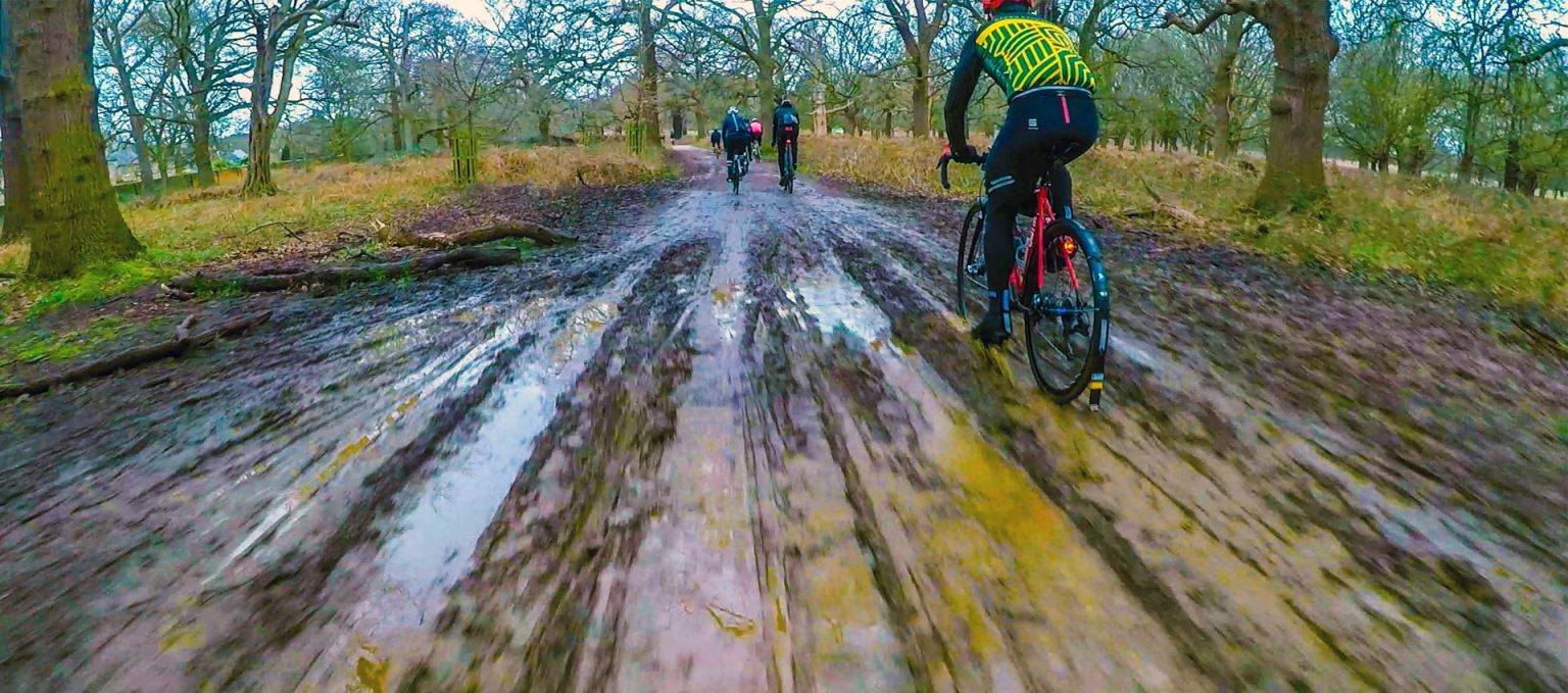 RADDLERS in deep mud!