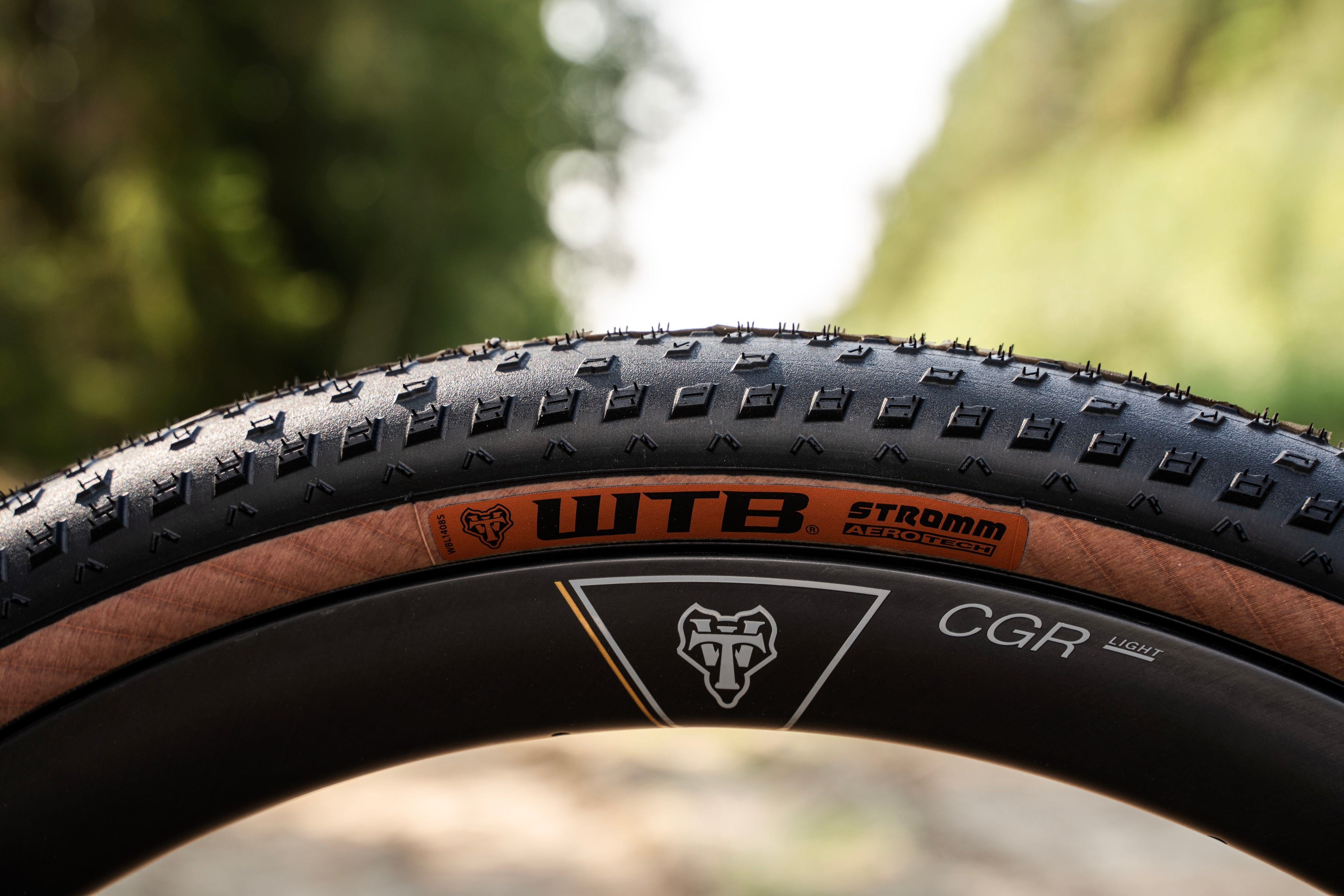 Can a Knobby Gravel Tire Be Aero? We Used 800 Million CFD Cells to Find Out